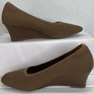 Viavia Margot Wedge Pro Knit Shoes Women’s 6.5 Espresso Brown